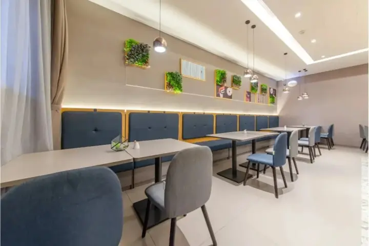 Чанша: Homeinn Selected Hotel (Changsha Xindaxin Wu Yi Square Subway Station)