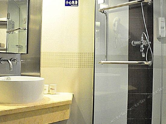 Чанша: Motel168 Changsha Chengnandong Inn