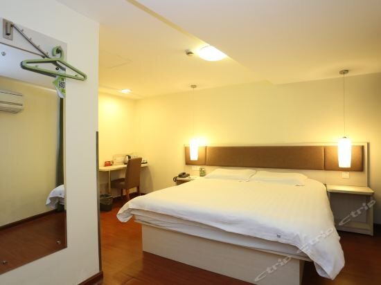 Чанша: Homeinn Selected Hotel (Changsha IFS Guojin Center Furong Square Subway Station)