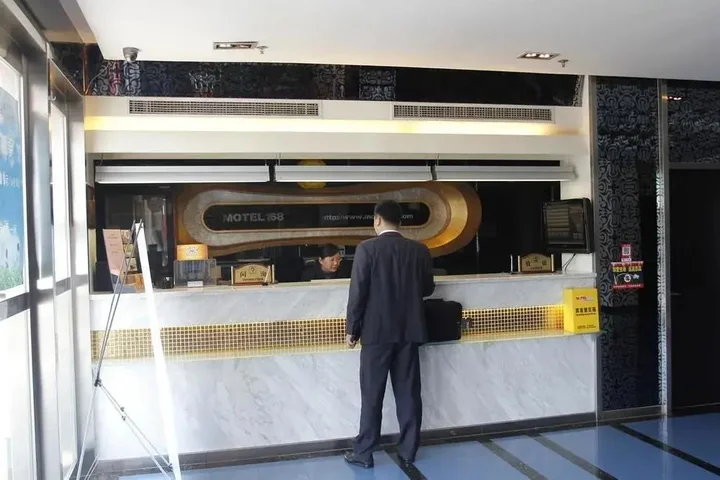 Чанчжоу: Motel 168 Yue Xing Guang Chang Inn