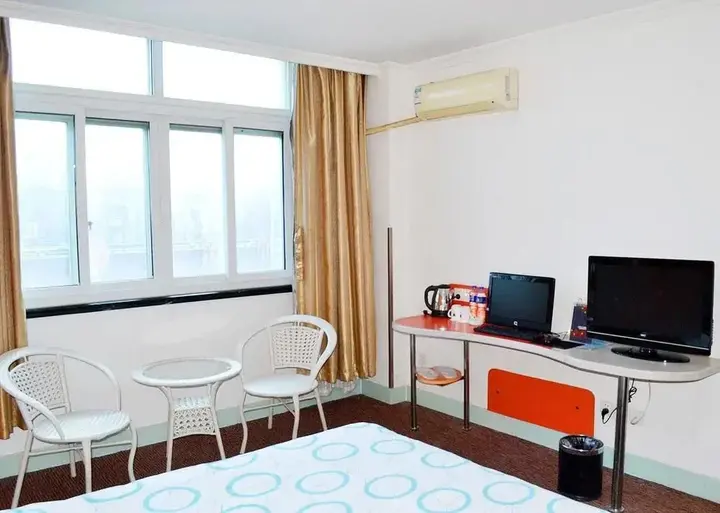 Чанчжоу: Motel 168 Yue Xing Guang Chang Inn
