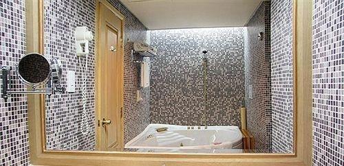 Гуйлинь: Guilin Merryland Resort Hotel - Guilin