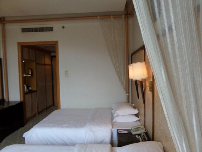 Гуйлинь: Guilin Merryland Resort Hotel - Guilin