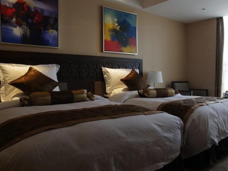 Лиаоченг: Royal Run Hotel