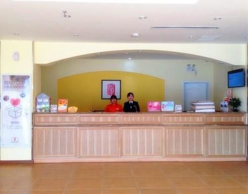 Homeinns (Baoding Baigou Hedao international luggage City Wuyi Road store) — фото 6