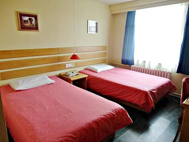 Баодин: Home Inn