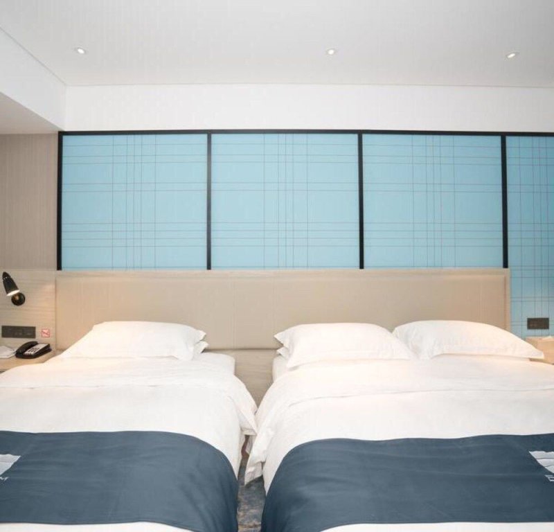 Гуйлинь: Echarm Hotel (Guilin Zhongshan Middle Road Liangjiang Sihu)