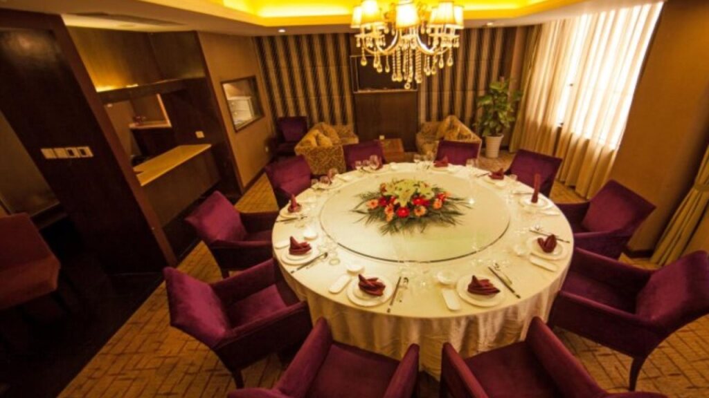 Чжэнчжоу: Ramada Plaza Zhengzhou