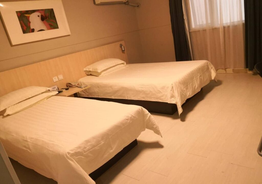 Чжэнчжоу: Jinjiang Inn Zhengzhou Dashiqiao
