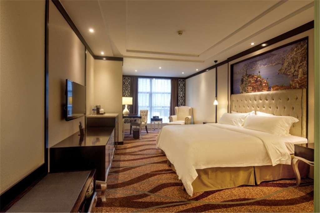 Чунцин: Days Inn by Wyndham Chongqing Guangyu