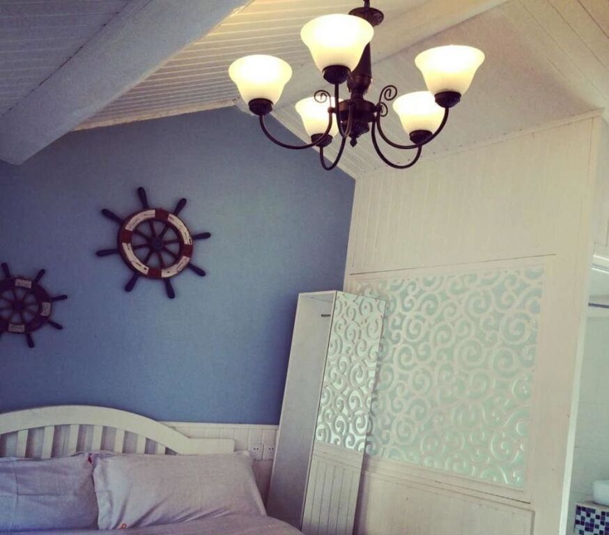 Цзясинь: Moonlight Bay Inn