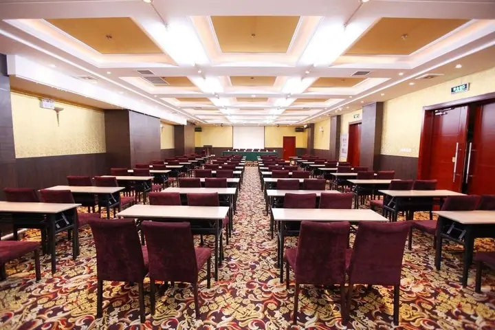 Харбин: Harbin Henghe Spring Holiday Hotel