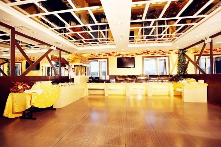Харбин: Harbin Henghe Spring Holiday Hotel