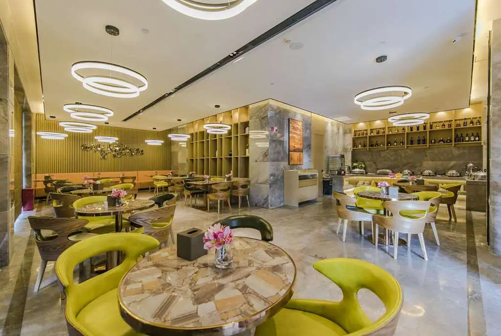 Сямынь: Days Inn by Wyndham Business Place Xiamen Ludao