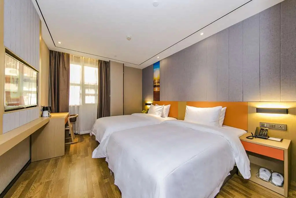 Сямынь: Days Inn by Wyndham Business Place Xiamen Ludao