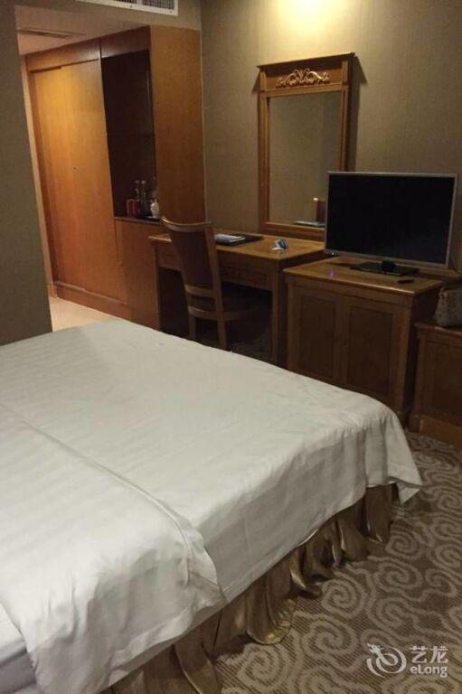 Чжухай: Yihailou Hotel