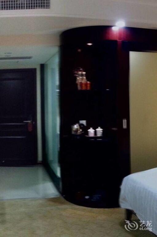Чжухай: Yihailou Hotel