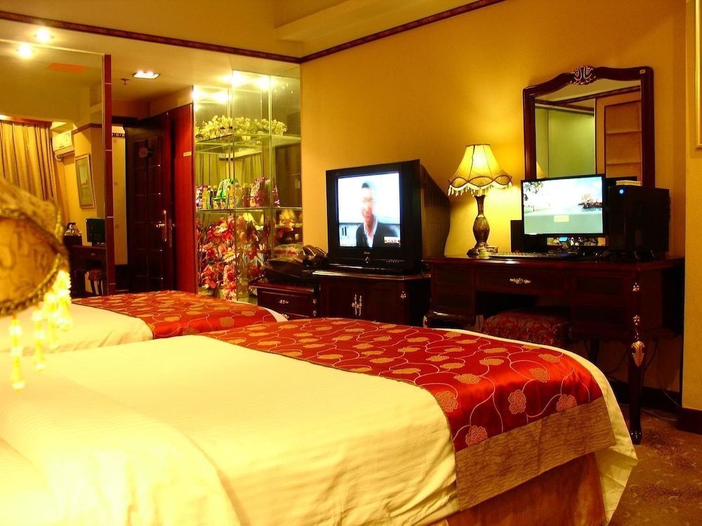 Куньмин: Kunming He Ri Jun Hotel