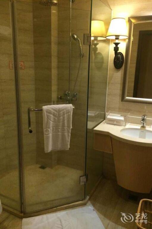 Сямынь: Youfeng Lakeview Hotel