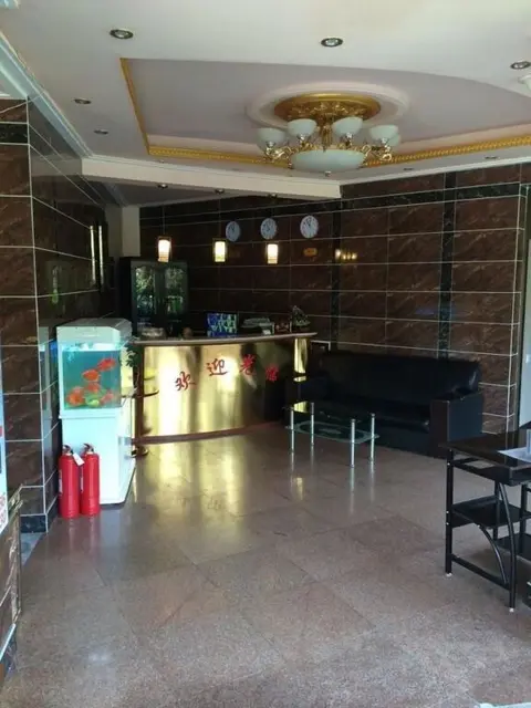 Далянь: Seaside No. 4 Business Hotel- Dalian