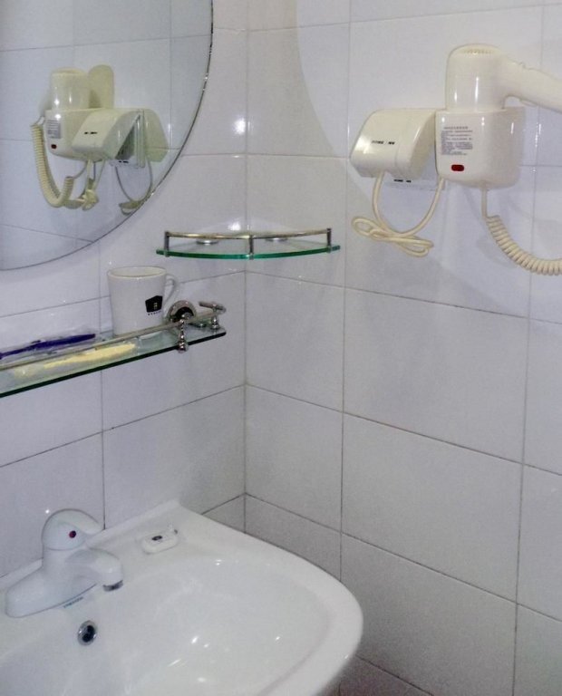 Дунгуань: Home Inn Dongguan
