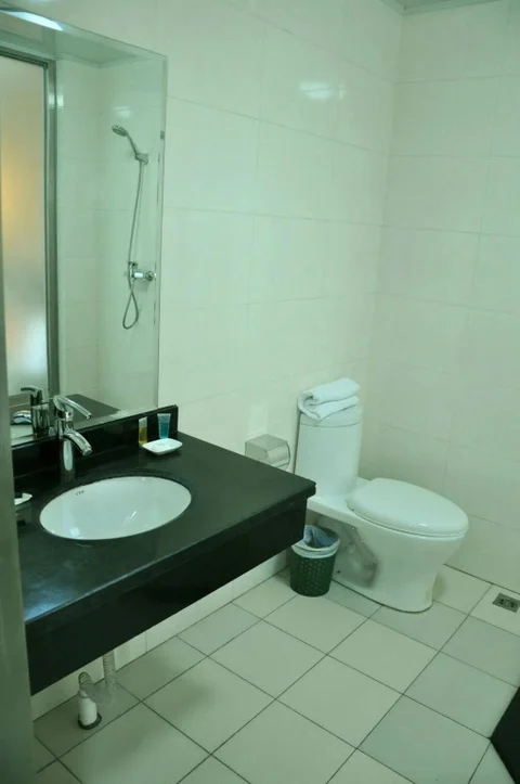 Далянь: Dalian Yijia Business Hotel