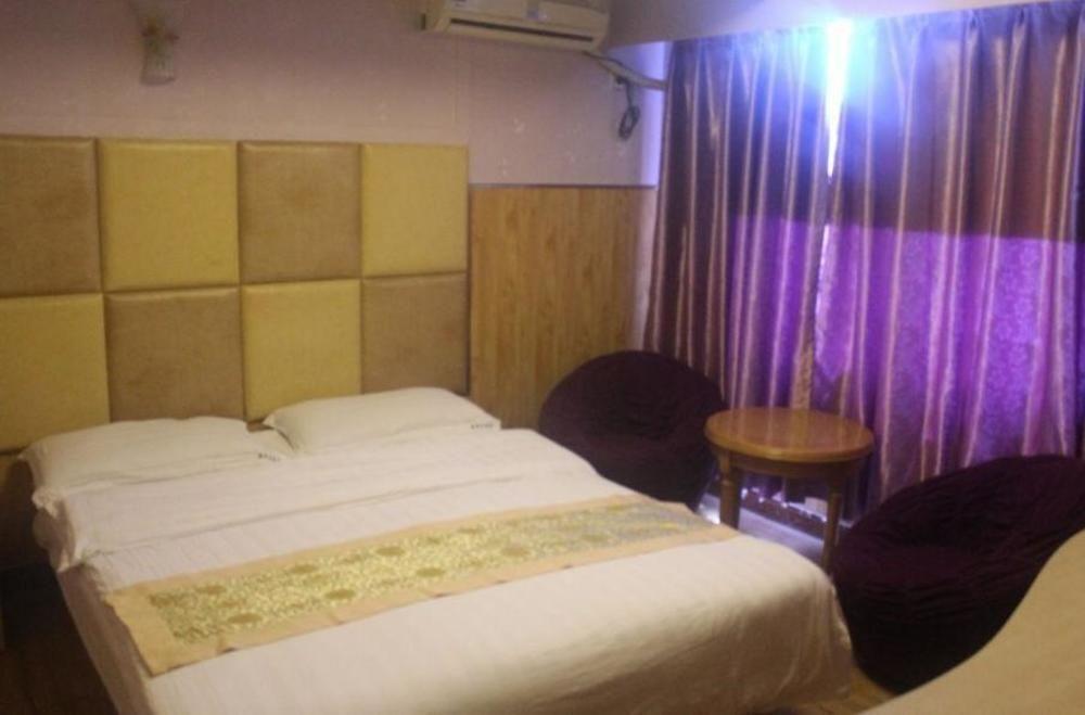 Чэнду: Wanlike Business Hotel Chengdu Chunxi