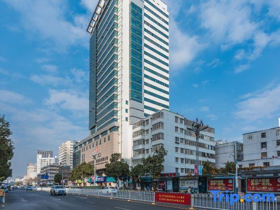 Куньмин: Caiyun Jiayuan Hotel (Kunming Moma)
