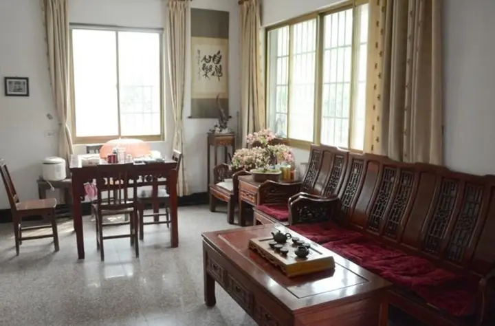 Цзясинь: Tianlege Hostel