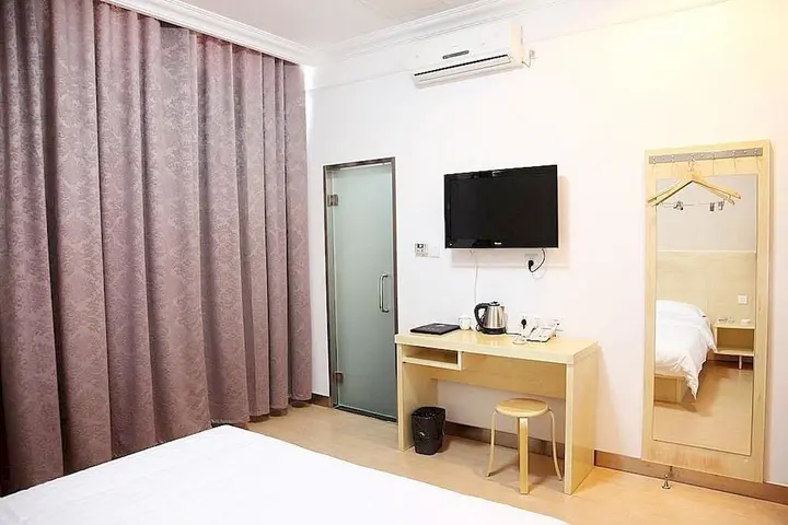 Далянь: 24h Express Hotel