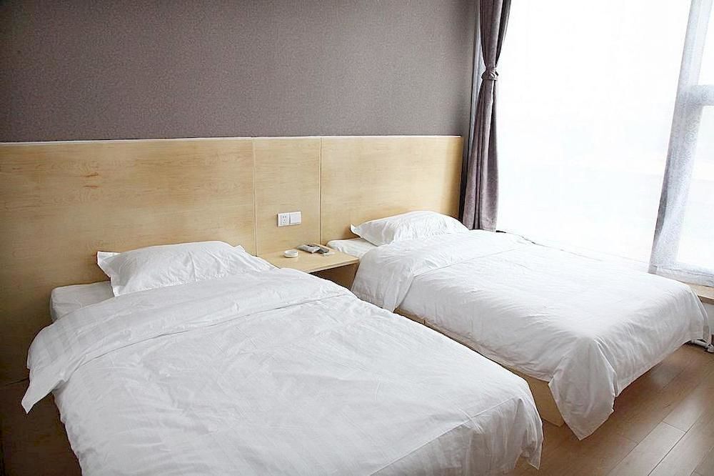 Далянь: 24h Express Hotel