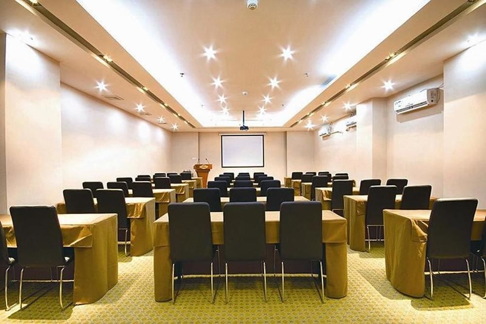 Чжэнчжоу: Fangyuan Business Hotel