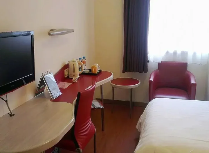Чанчжоу: Motel 168 Hotel