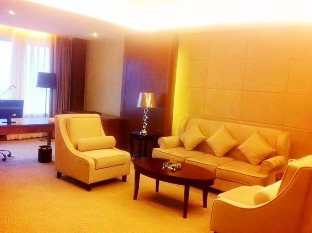 Лишуй: Kaixing Holiday Hotel