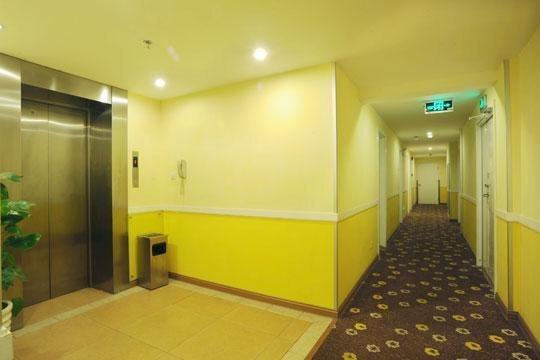 Яньтай: Home Inn Yantai Erma Road