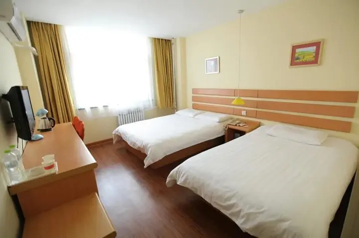 Яньтай: Home Inn Yantai Erma Road