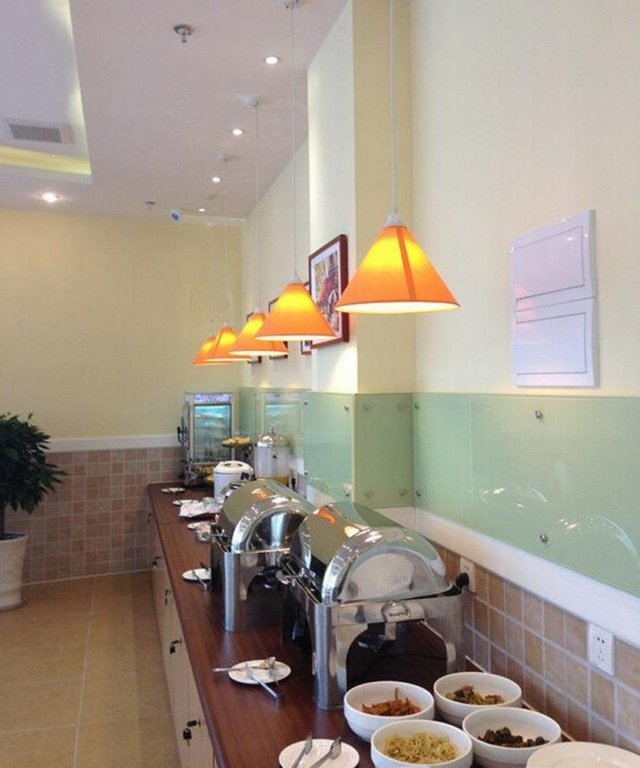 Уси: Home Inn Wuxi Anzhen Town