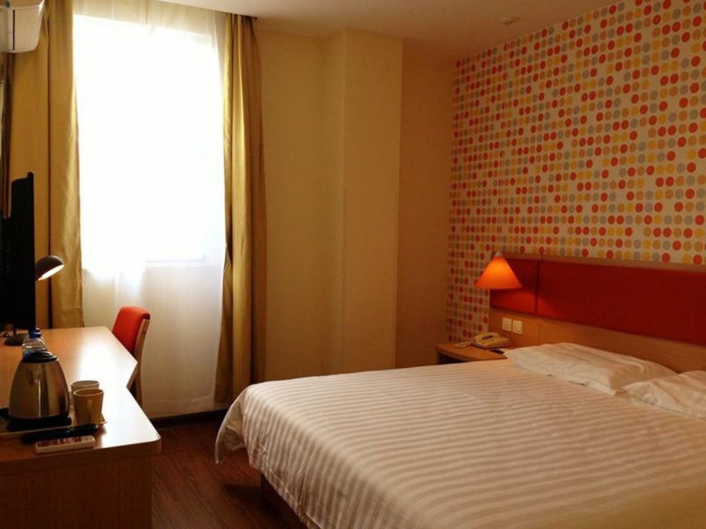 Уси: Home Inn Wuxi Anzhen Town