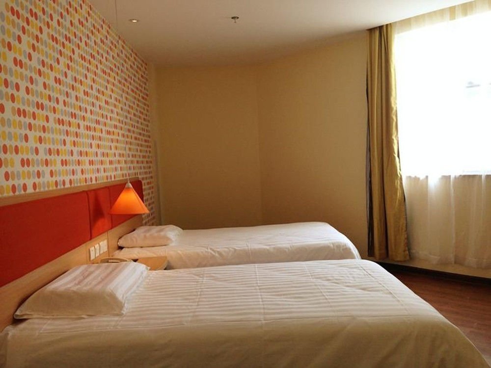 Уси: Home Inn Wuxi Anzhen Town