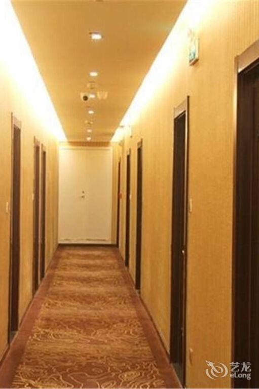 Шиянь: Athens Hotel