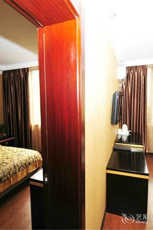 Шиянь: Athens Hotel