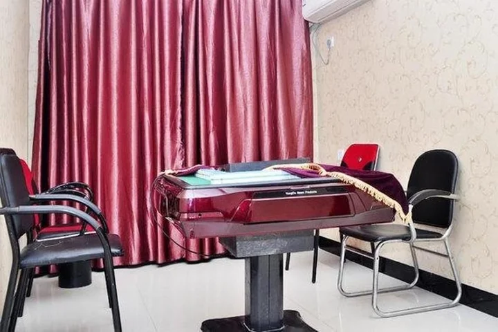 Чжэнчжоу: Zhengzhou Longgang Hotel