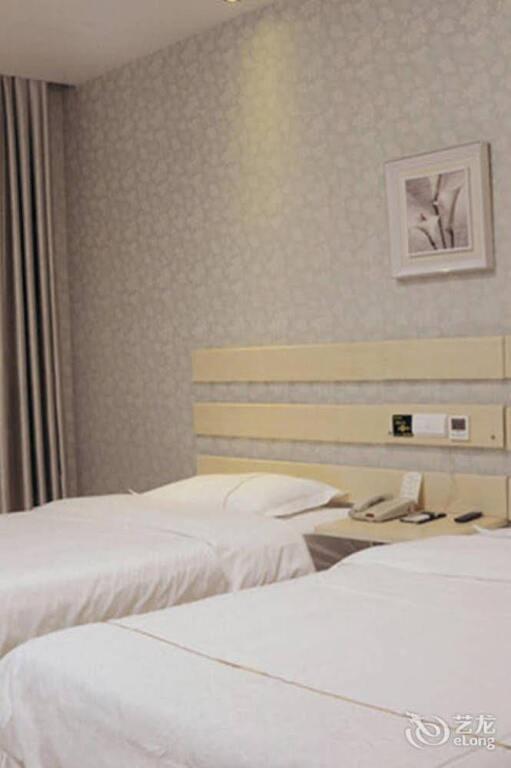 Цзаочжуан: Super 8 Hotel Shanguo Road - Tengzhou