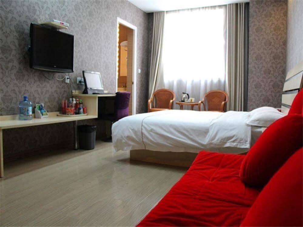 Цзаочжуан: Super 8 Hotel Shanguo Road - Tengzhou
