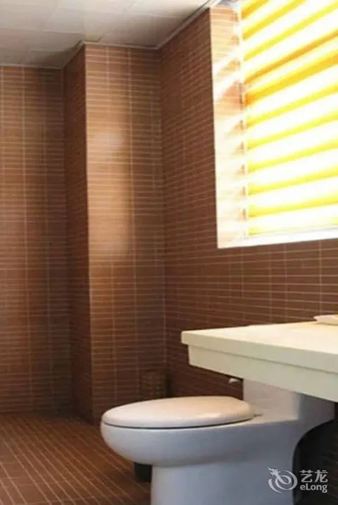 Цзаочжуан: Super 8 Hotel Shanguo Road - Tengzhou