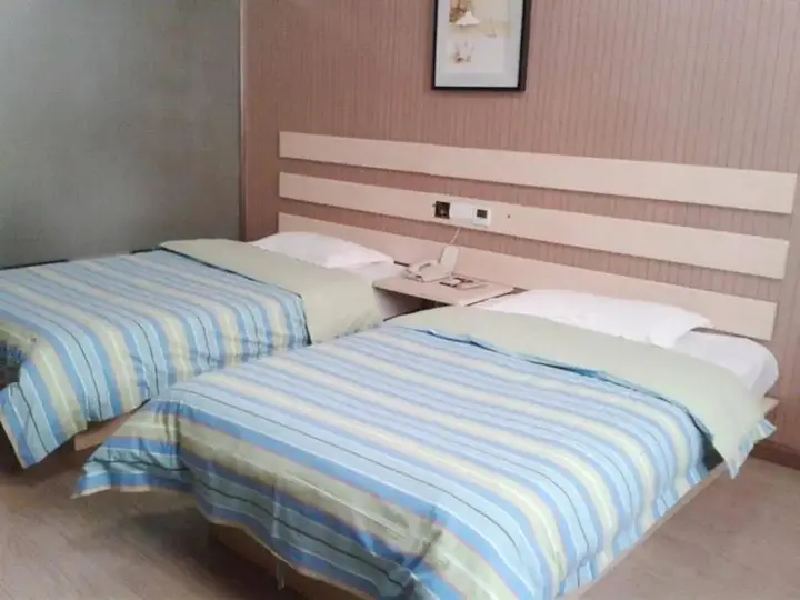 Цзаочжуан: Super 8 Hotel Shanguo Road - Tengzhou
