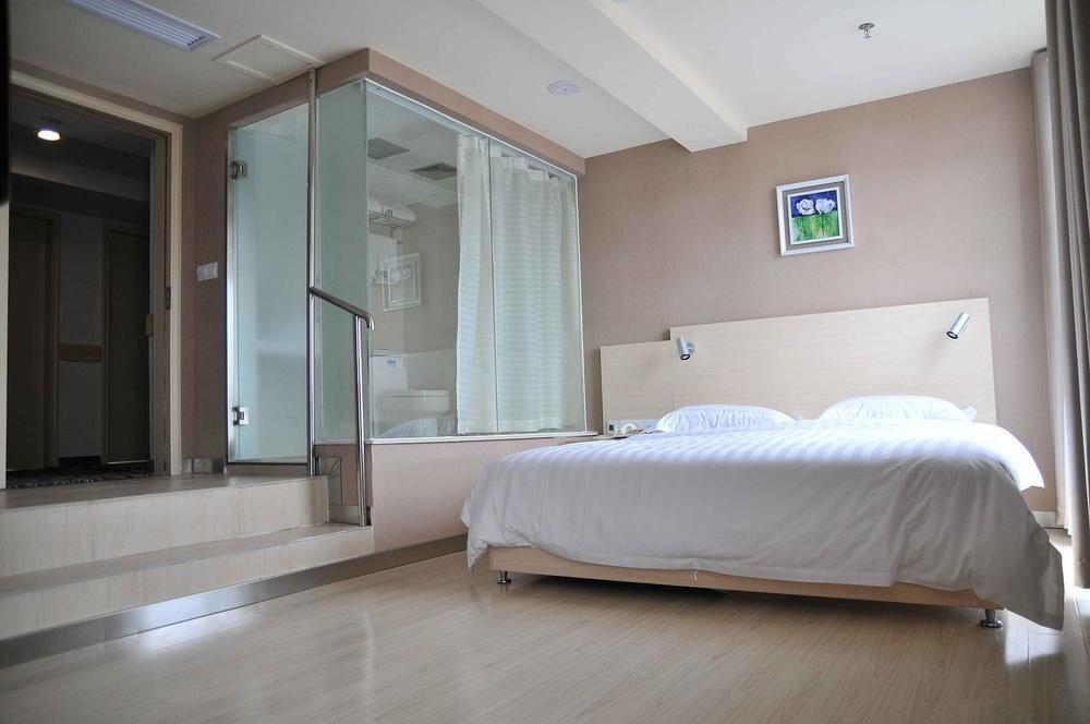 Chuzhou Sunday Holiday Hotel — фото 4