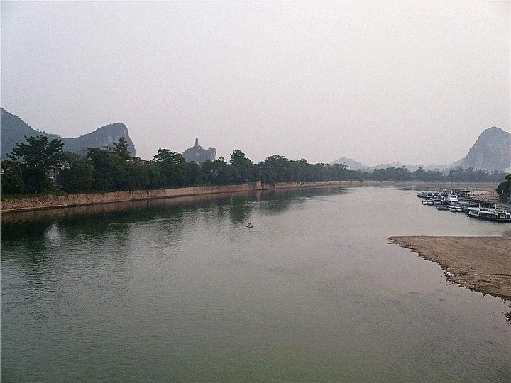 Гуйлинь: Tian Hu