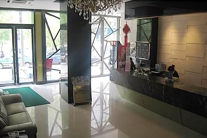 Синин: Xining Communications Business Hotel