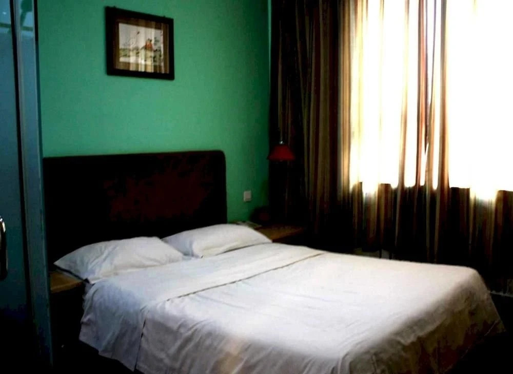 Цзаочжуан: Zaozhuang Taierzhuang City Fengya Chung Club